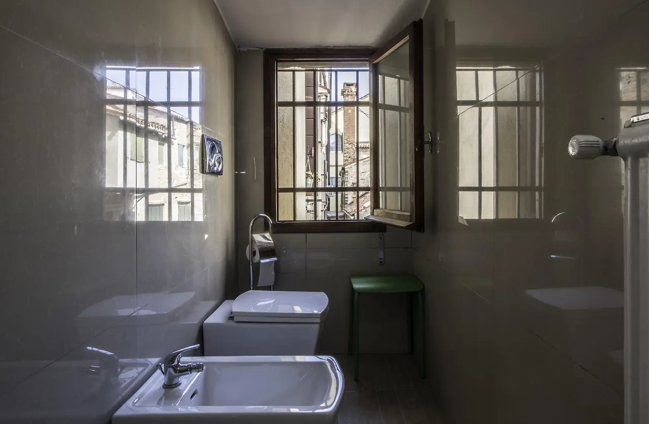 The Academy Hostel Venice Italy